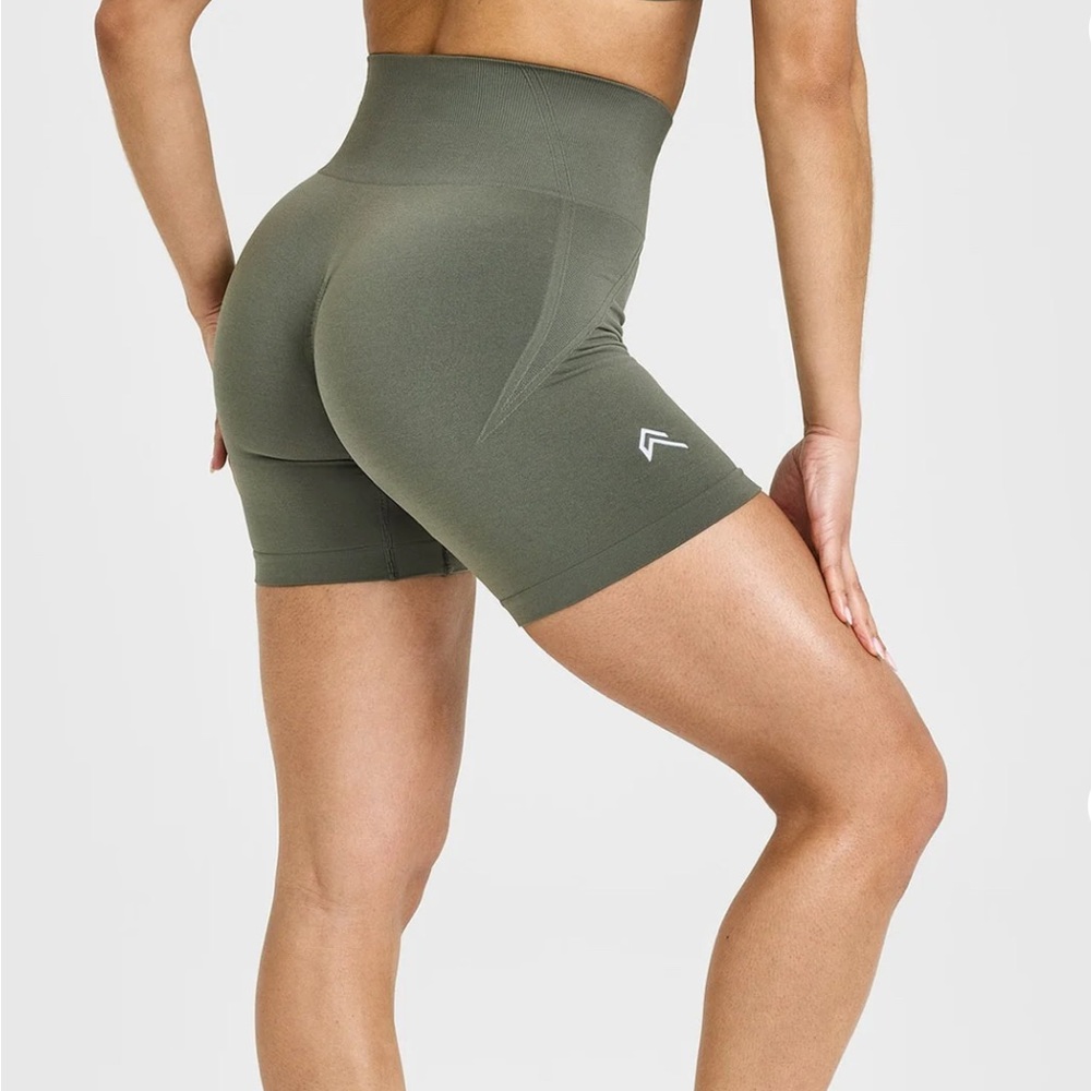 Oner Active EFFORTLESS SEAMLESS SHORTS - Picture 2 of 5